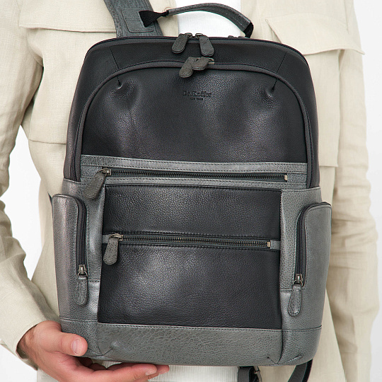 Рюкзак Dr.Koffer из натуральной кожи черный