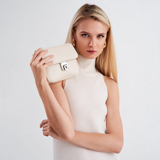 Женская сумка Dr. Koffer из натуральной кожи белая