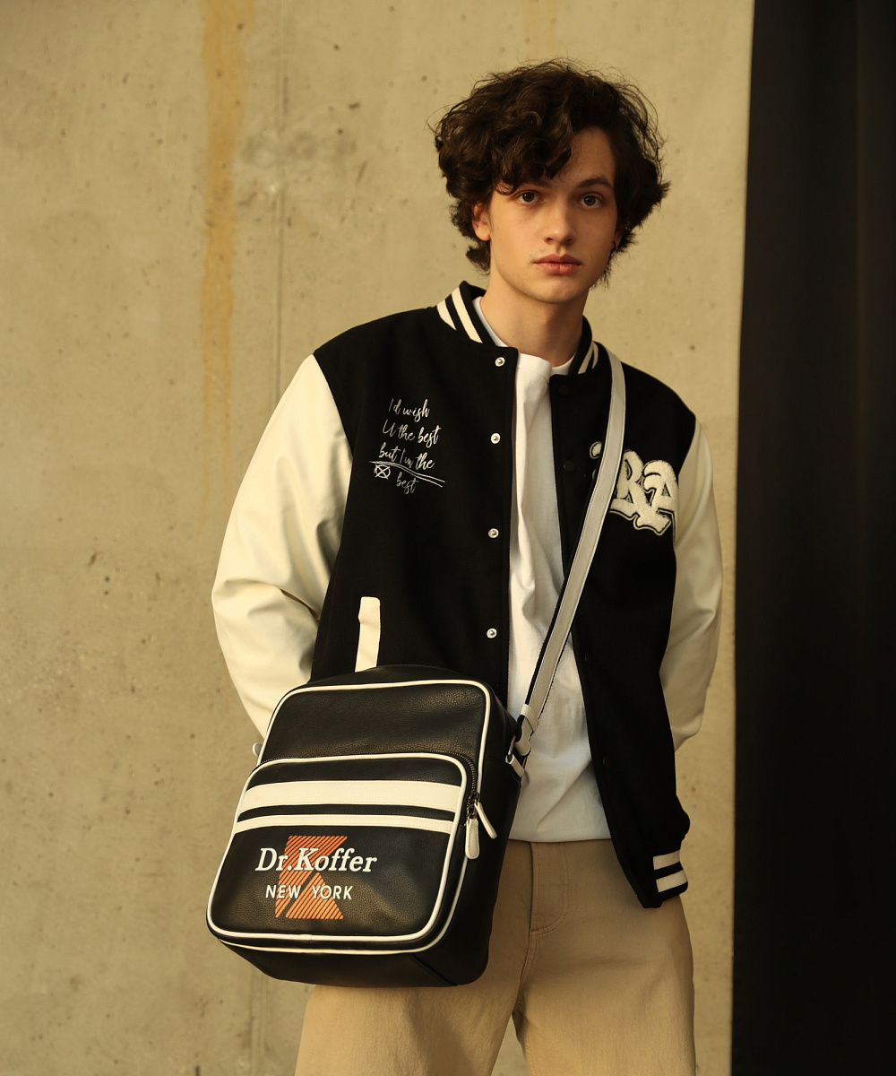 Сумка через плечо Dr.Koffer из натуральной кожи черная