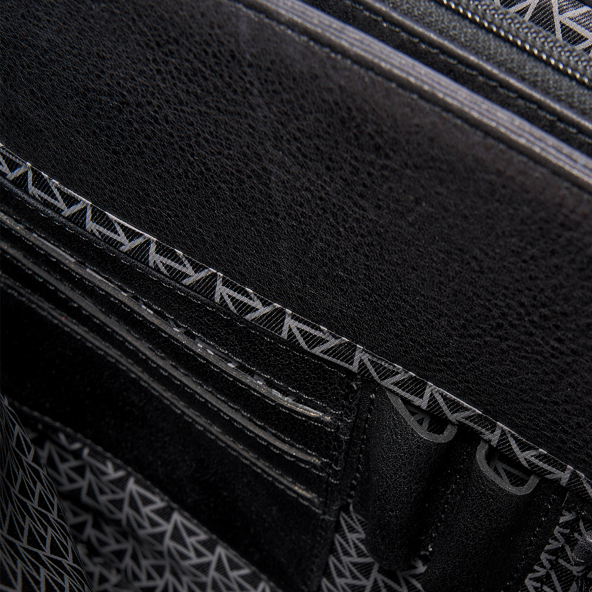 Портфель Dr.Koffer из натуральной кожи черный