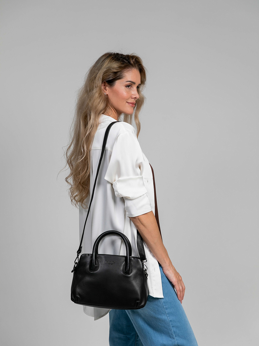 Женская сумка Dr.Koffer из натуральной кожи черная