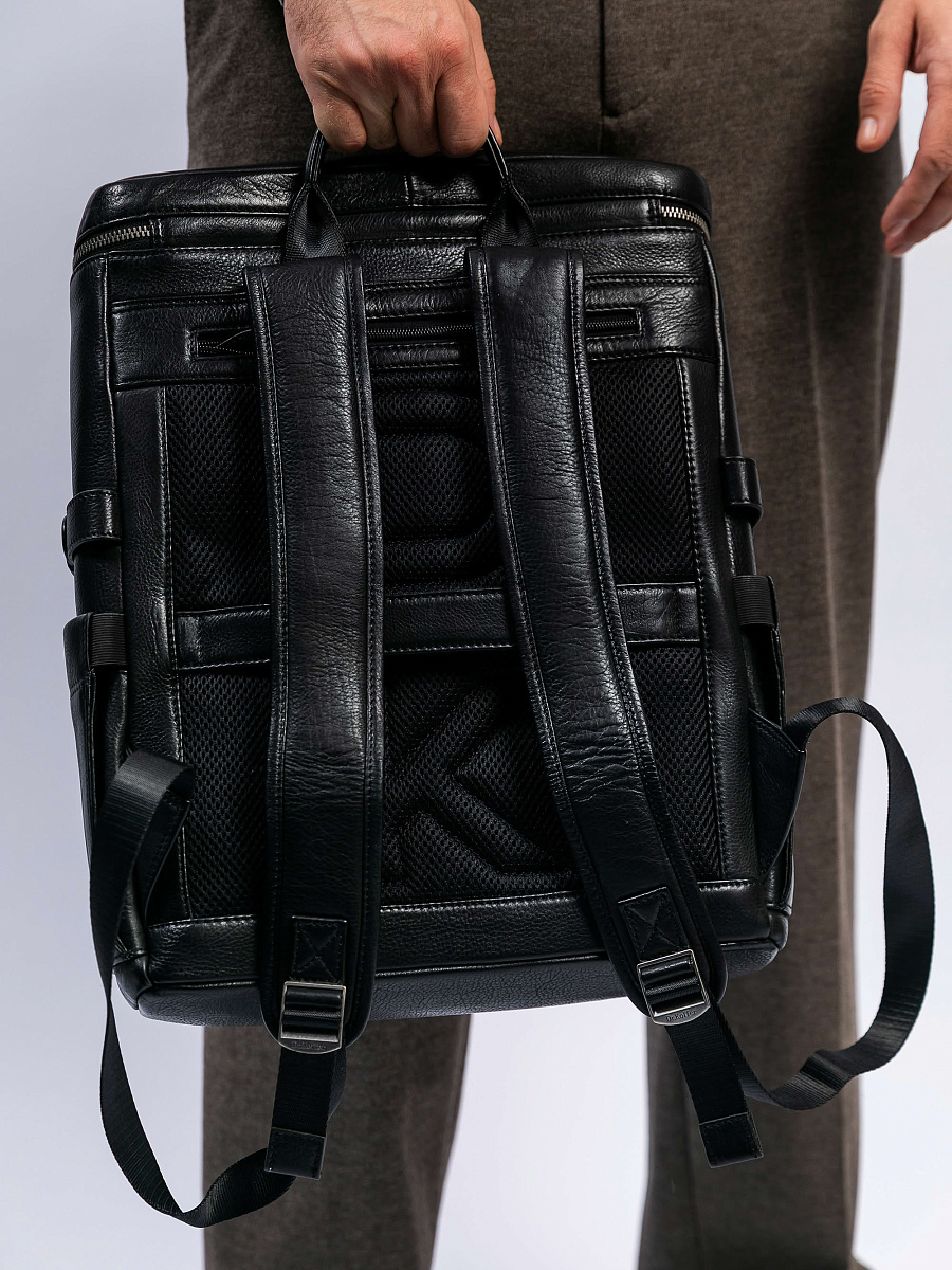 Рюкзак Dr. Koffer из натуральной кожи черный