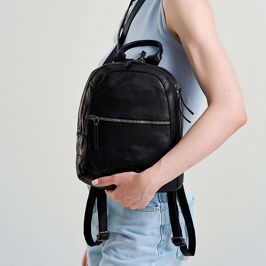 Рюкзак Dr.Koffer из натуральной кожи черный