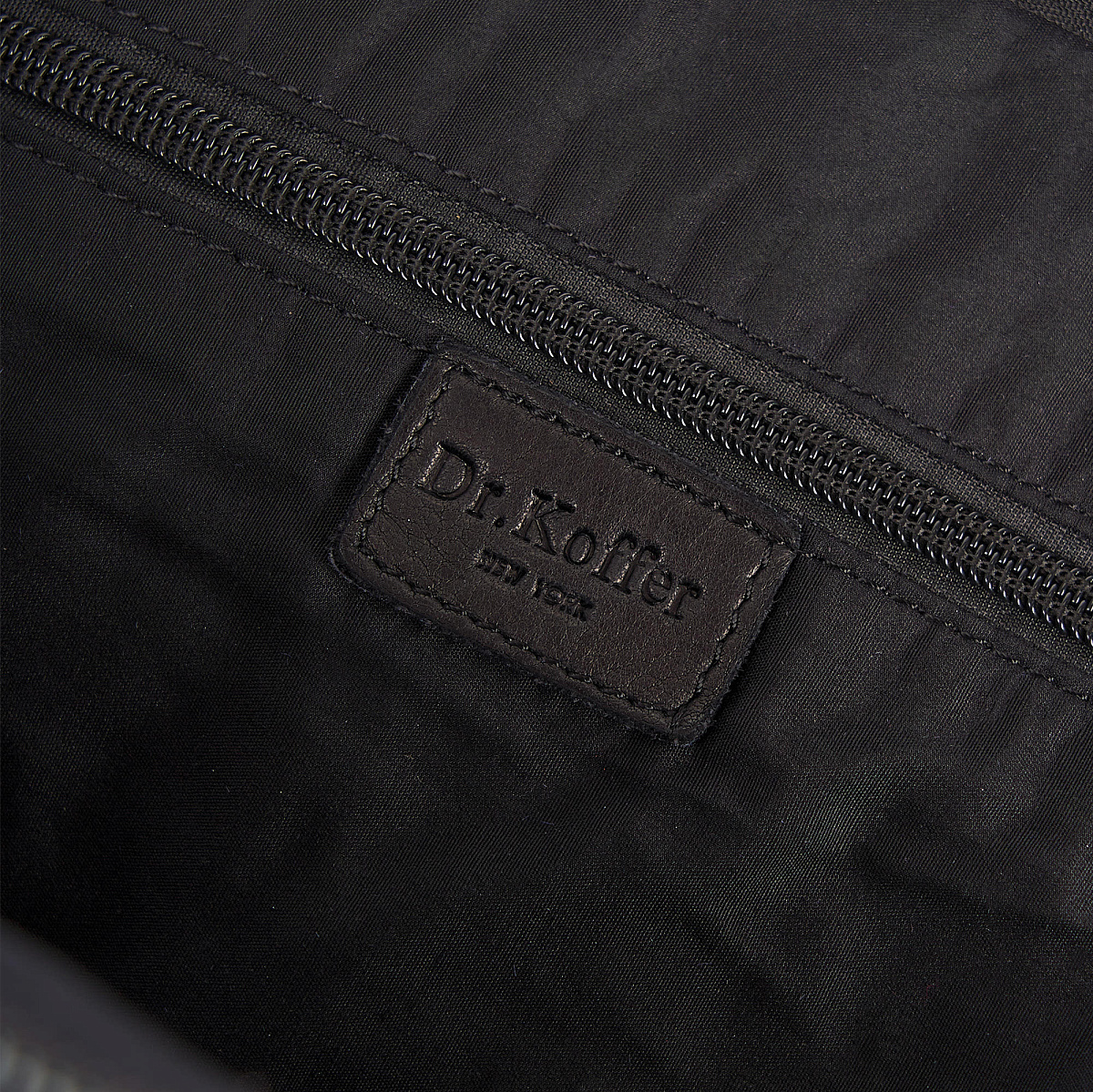 Деловая сумка Dr.Koffer из натуральной кожи черная