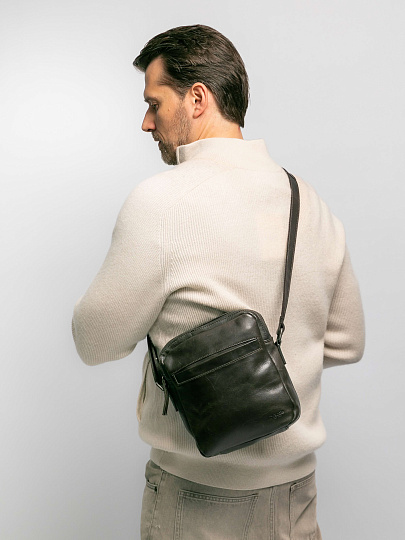 Сумка через плечо Dr.Koffer из натуральной кожи коричневая