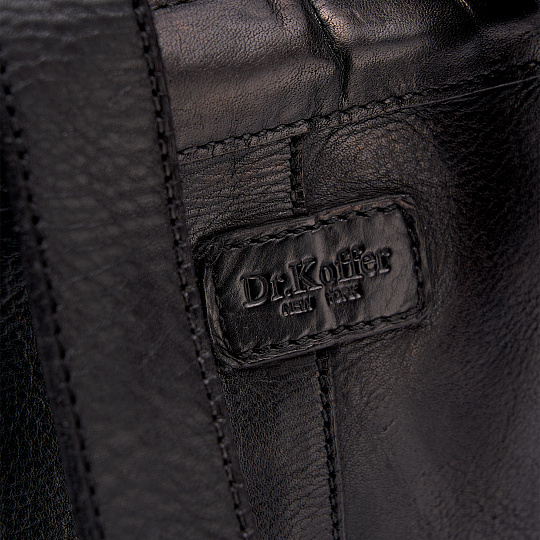 Рюкзак Dr.Koffer из натуральной кожи черный