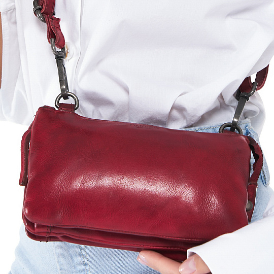 Сумка через плечо Dr.Koffer из натуральной кожи красная