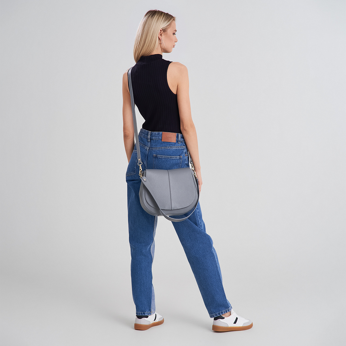 Женская сумка  Dr. Koffer из натуральной кожи серая