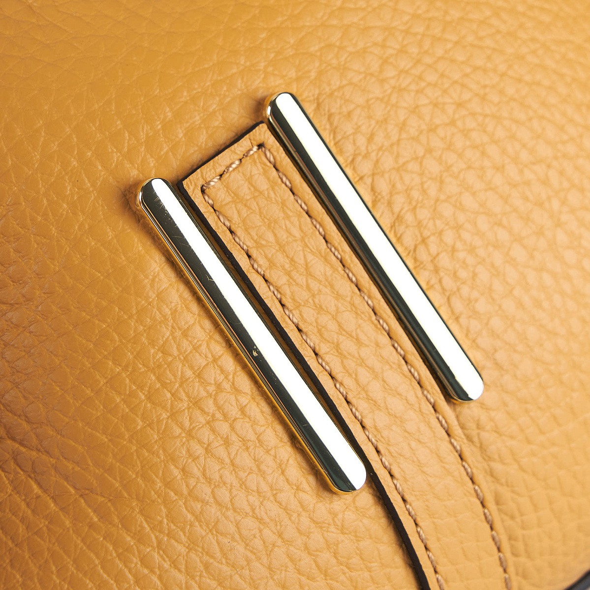 Женская сумка Dr. Koffer из натуральной кожи оранжевая