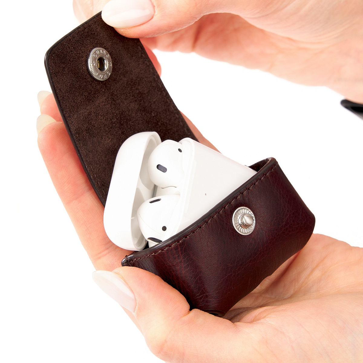 Чехол для AirPods из натуральной кожи коричневый Dr.Koffer