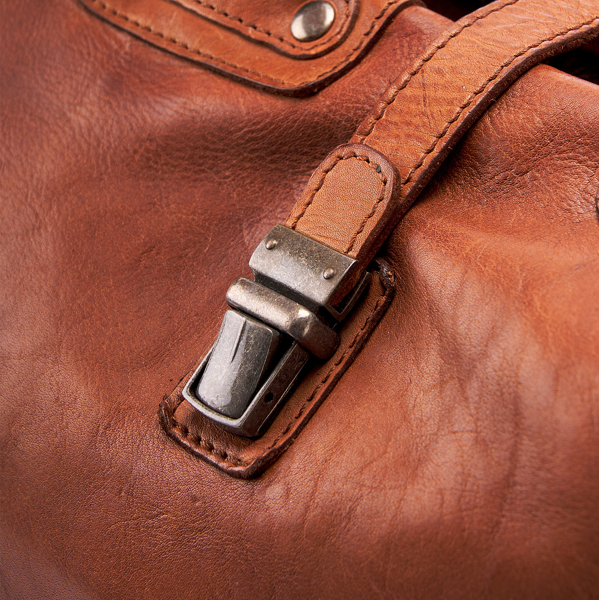 Сумка дорожная Dr.Koffer из натуральной кожи коричневая