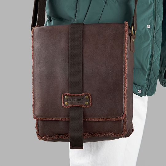 Сумка через плечо Dr.Koffer из натуральной кожи коричневая