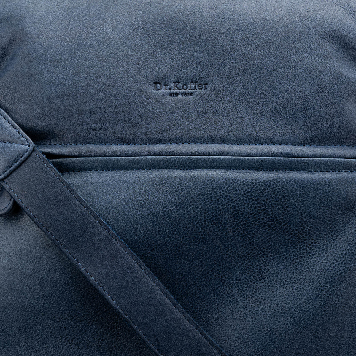 Рюкзак Dr.Koffer из натуральной кожи синий