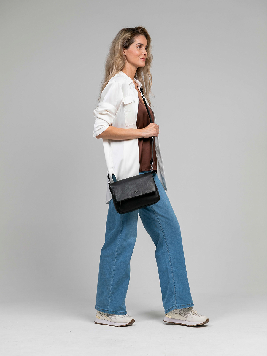 Женская сумка Dr.Koffer из натуральной кожи черная