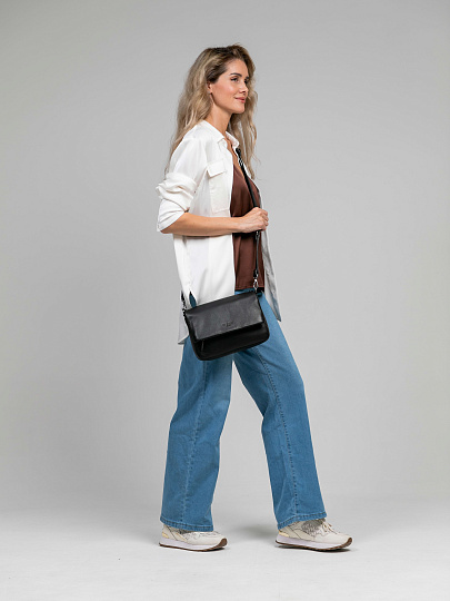 Женская сумка Dr.Koffer из натуральной кожи черная