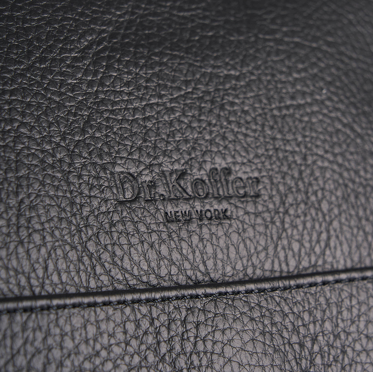 Сумка дорожная Dr.Koffer  из натуральной кожи черная