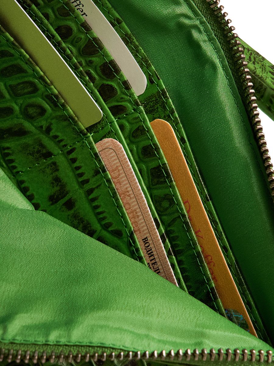 Портмоне Dr.Koffer из натуральной кожи зеленое