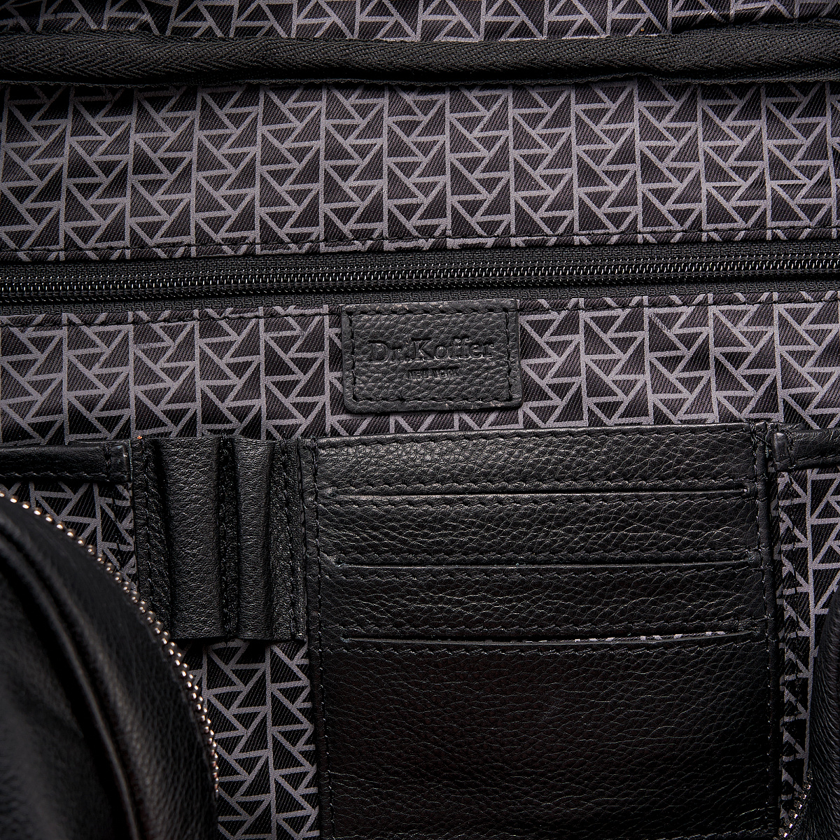 Деловая сумка Dr.Koffer из натуральной кожи черная