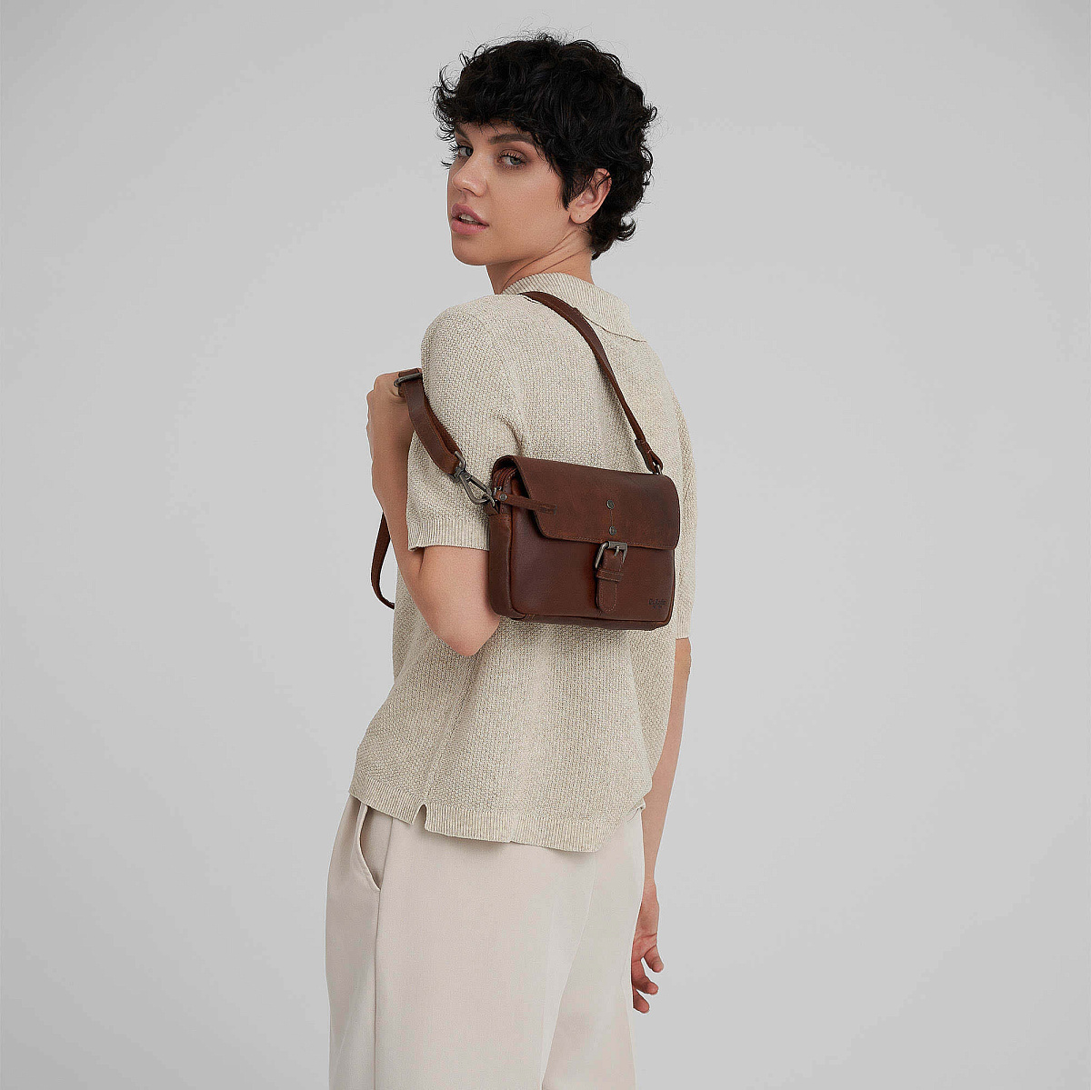 Женская сумка Dr.Koffer из натуральной кожи светло-коричневая