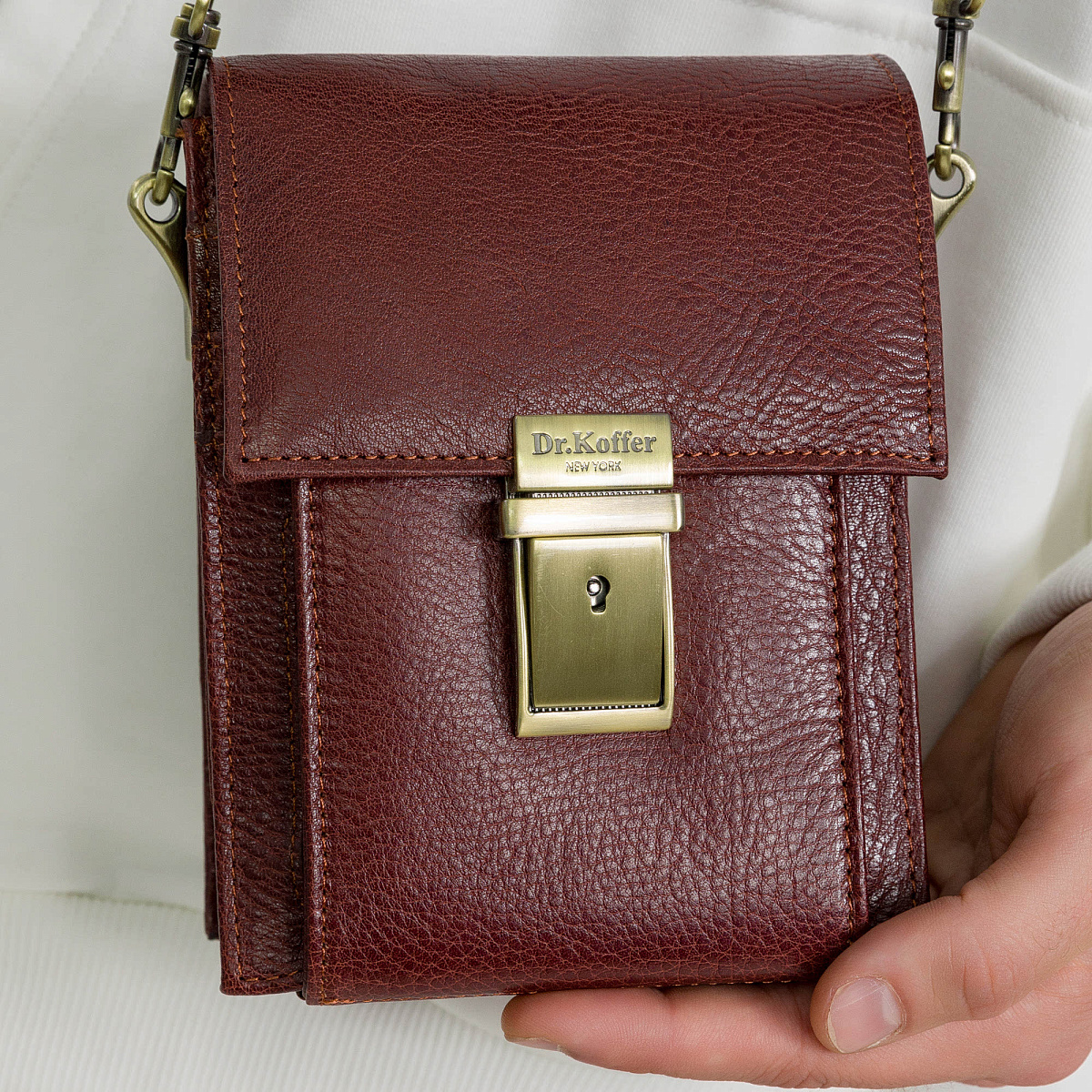 Сумка через плечо Dr.Koffer из натуральной кожи коричневая