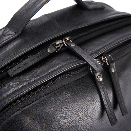 Рюкзак Dr.Koffer из натуральной кожи черный