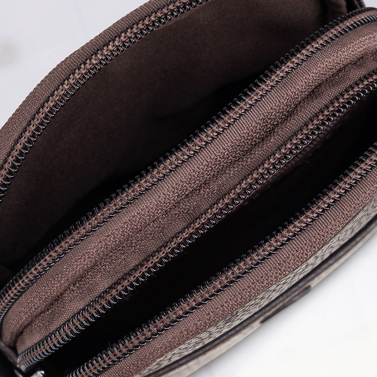 Сумка через плечо Dr.Koffer из натуральной кожи коричневая