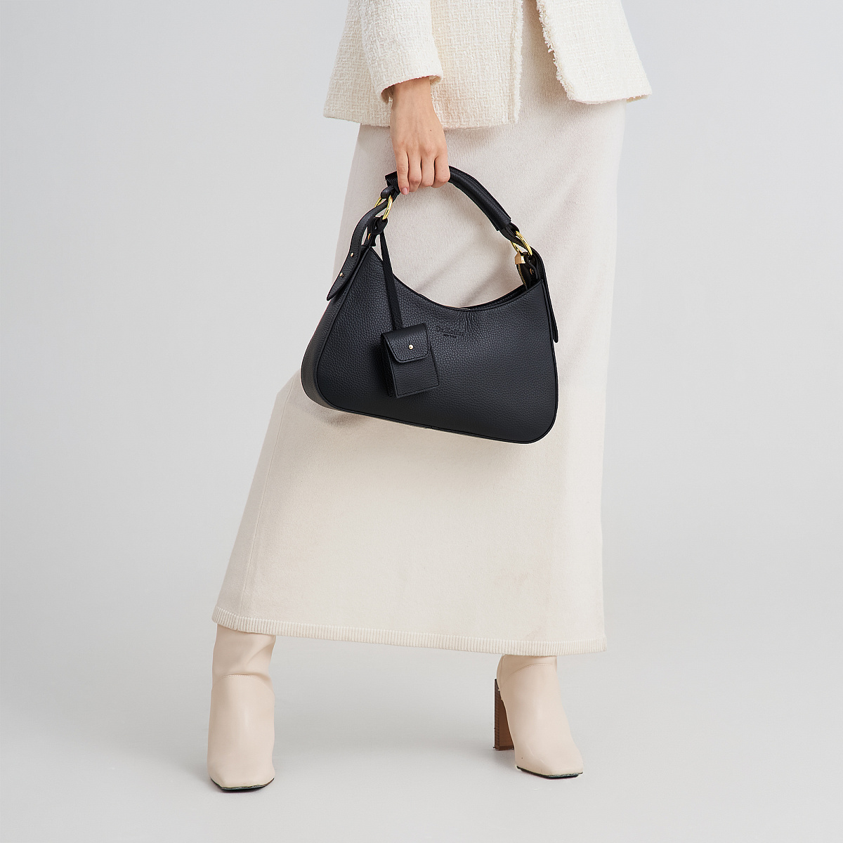 Женская сумка Dr. Koffer из натуральной кожи черная