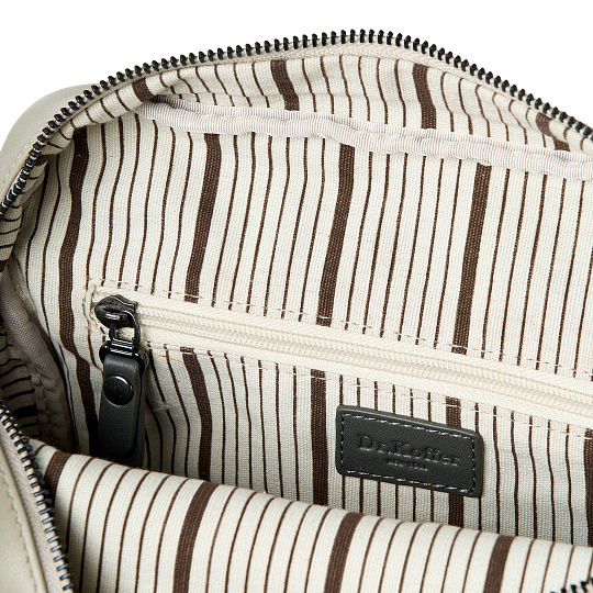 Сумка через плечо Dr.Koffer из натуральной кожи бежевая