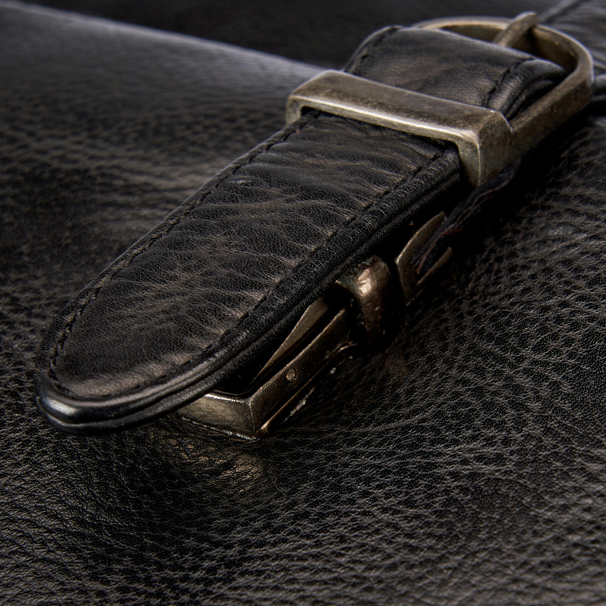 Рюкзак Dr.Koffer из натуральной кожи черный