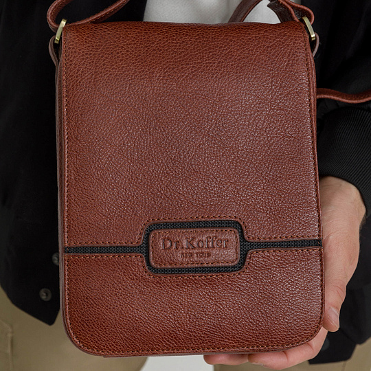 Сумка через плечо Dr.Koffer из натуральной кожи коричневая