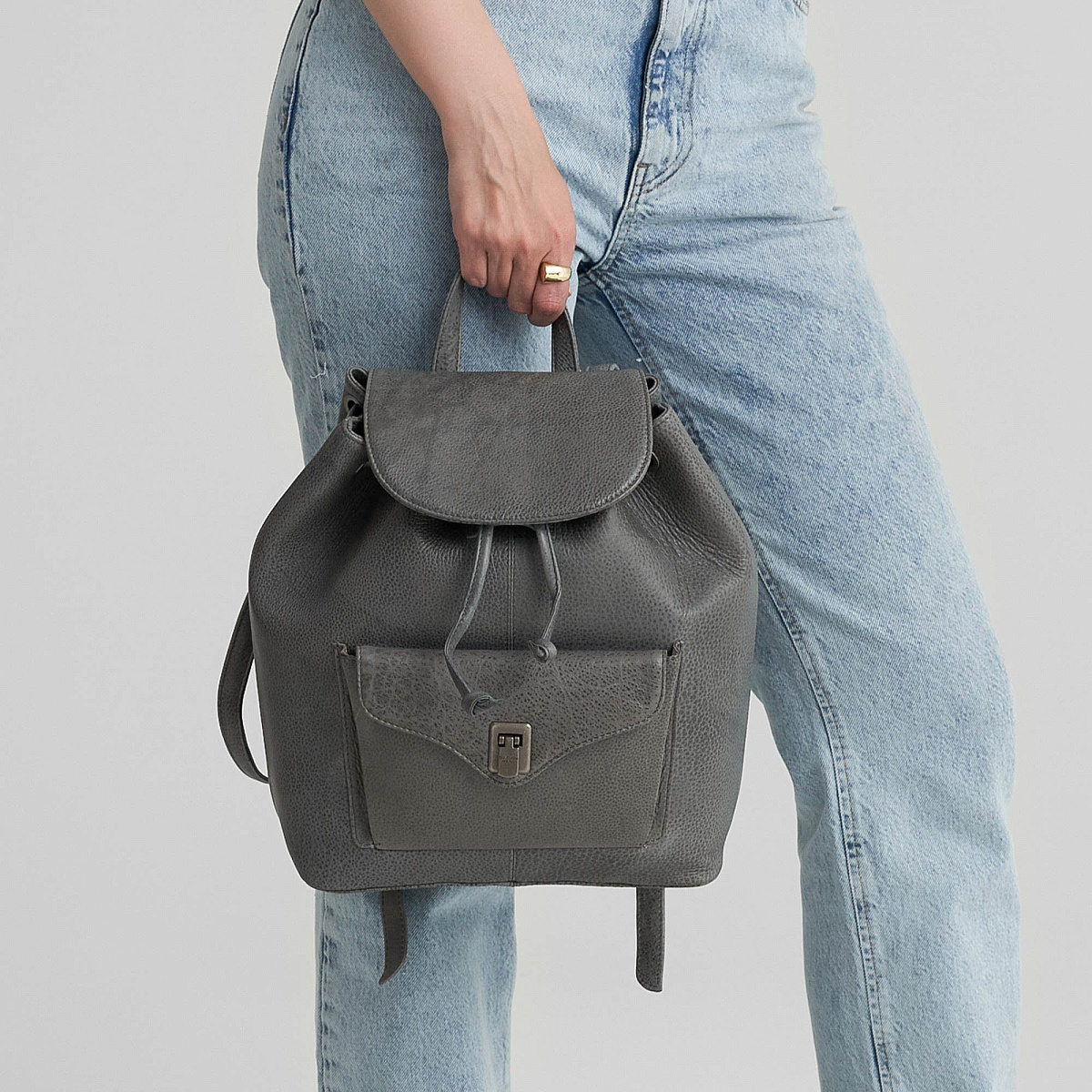 Рюкзак Dr.Koffer из натуральной кожи серый