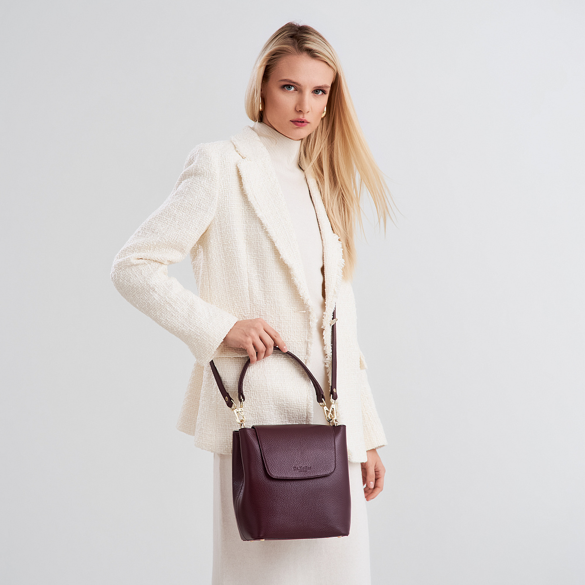 Женская сумка  Dr. Koffer из натуральной кожи бордовая