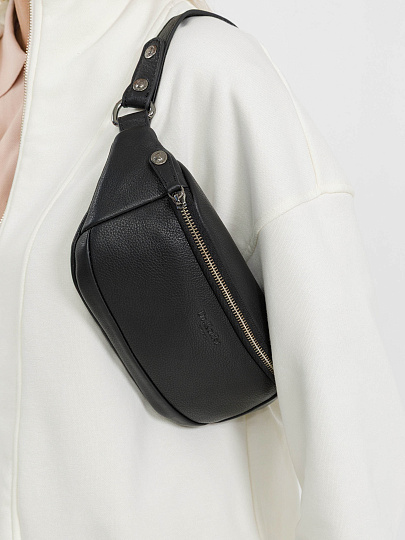 Сумка на пояс Dr. Koffer из натуральной кожи черная