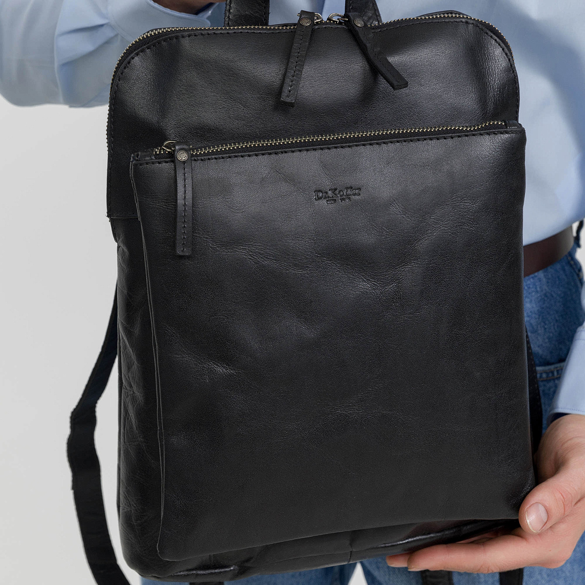 Рюкзак Dr.Koffer из натуральной кожи черный