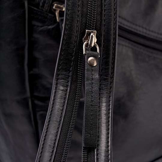 Сумка через плечо Dr.Koffer из натуральной кожи черная