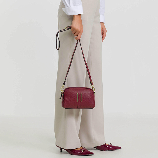 Женская сумка Dr. Koffer из натуральной кожи красная