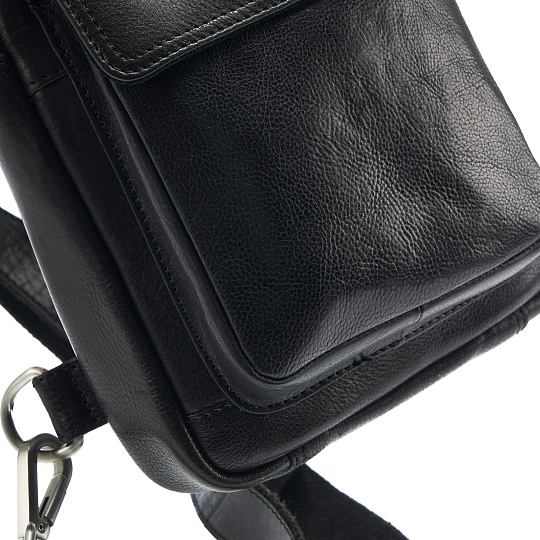 Сумка через плечо Dr.Koffer из натуральной кожи черная