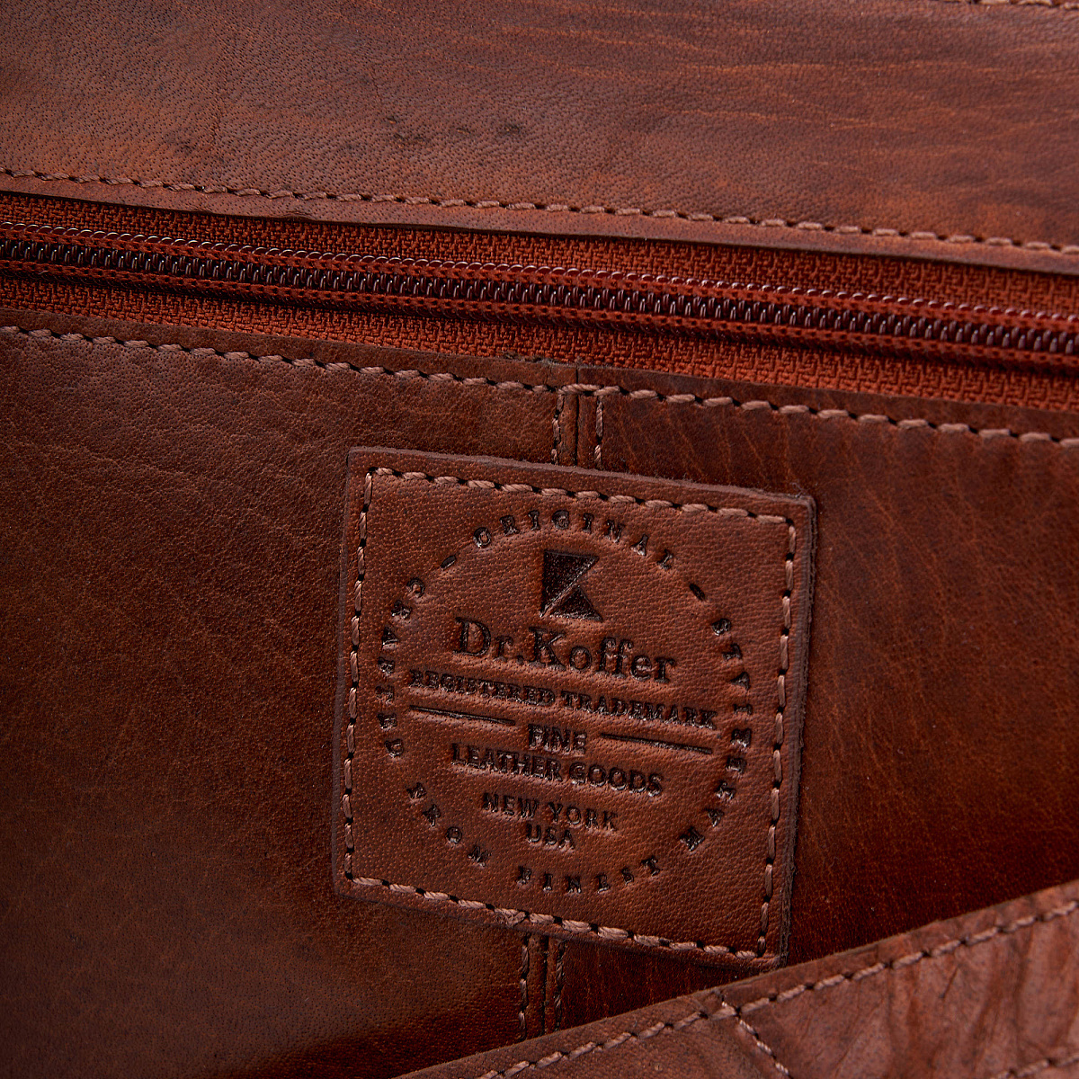 Женская сумка Dr.Koffer из натуральной кожи светло-коричневая
