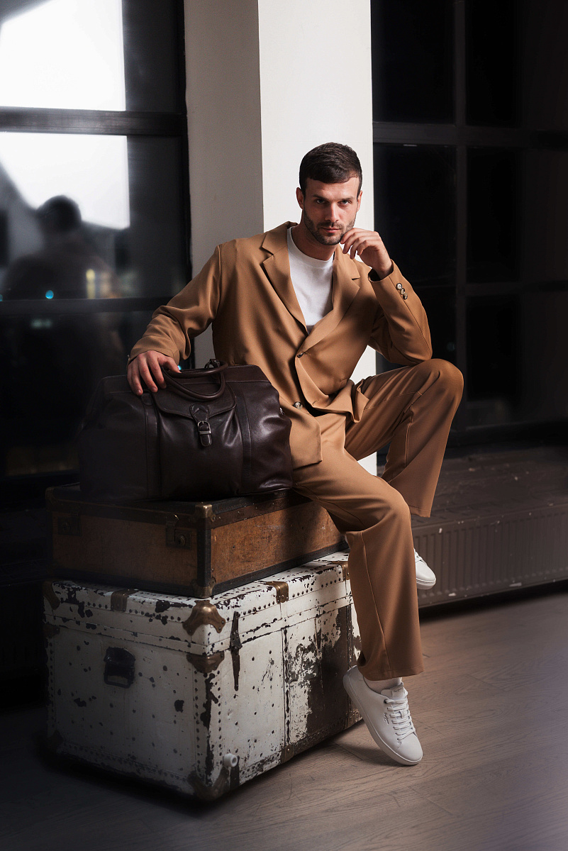 Сумка дорожная Dr.Koffer из натуральной кожи коричневая