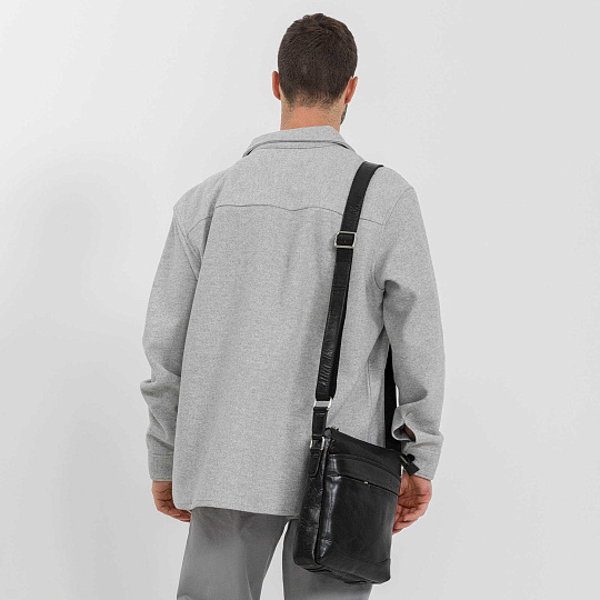 Сумка через плечо Dr.Koffer из натуральной кожи черная