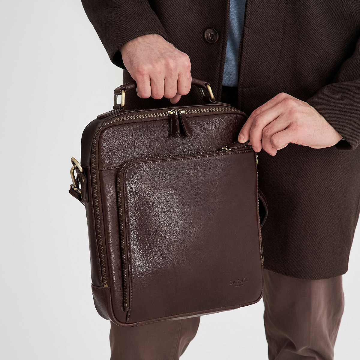 Сумка через плечо Dr.Koffer из натуральной кожи коричневая