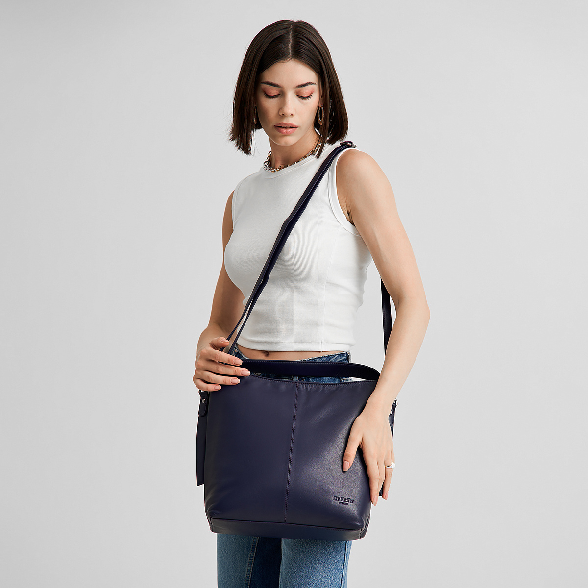 Женская сумка Dr.Koffer из натуральной кожи синяя