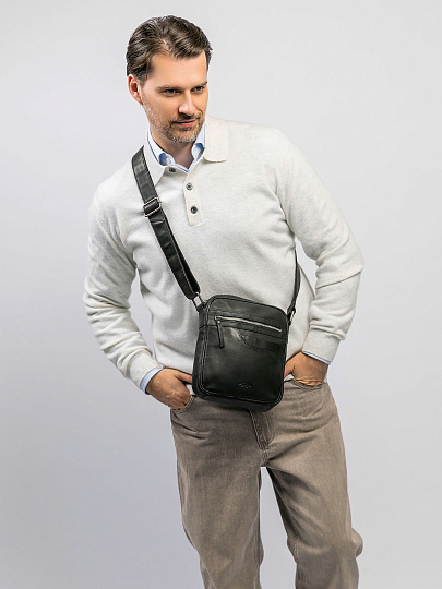 Сумка через плечо Dr.Koffer из натуральной кожи черная