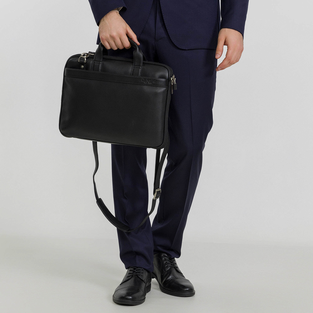 Деловая сумка Dr.Koffer из натуральной кожи черная