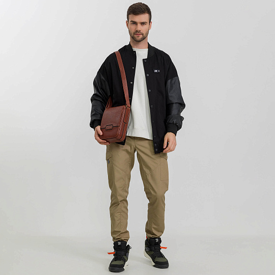 Сумка через плечо Dr.Koffer из натуральной кожи коричневая