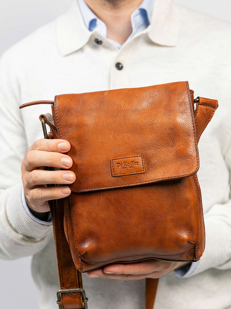 Сумка через плечо Dr.Koffer из натуральной кожи коричневая