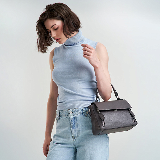 Женская сумка Dr. Koffer из натуральной кожи серая