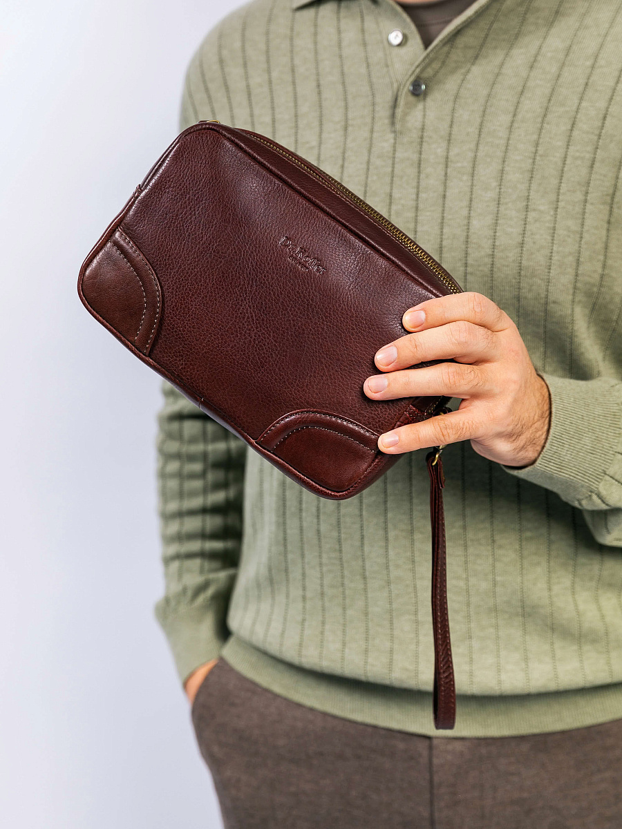 Сумка-визитка Dr. Koffer из натуральной кожи коричневая