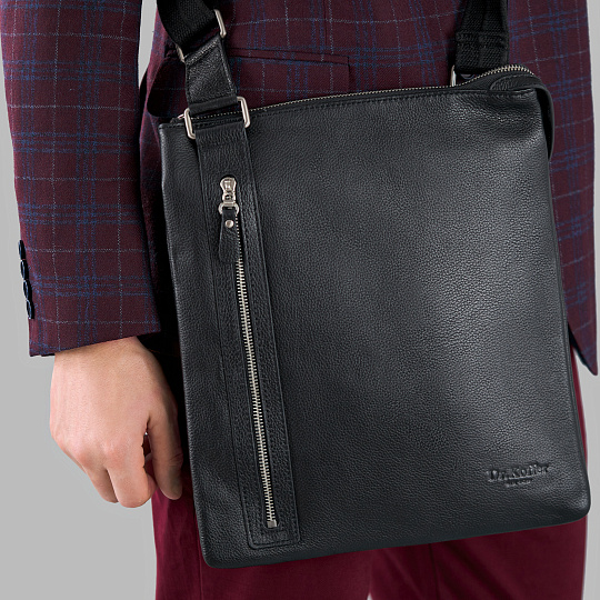 Сумка через плечо Dr.Koffer из натуральной кожи черная