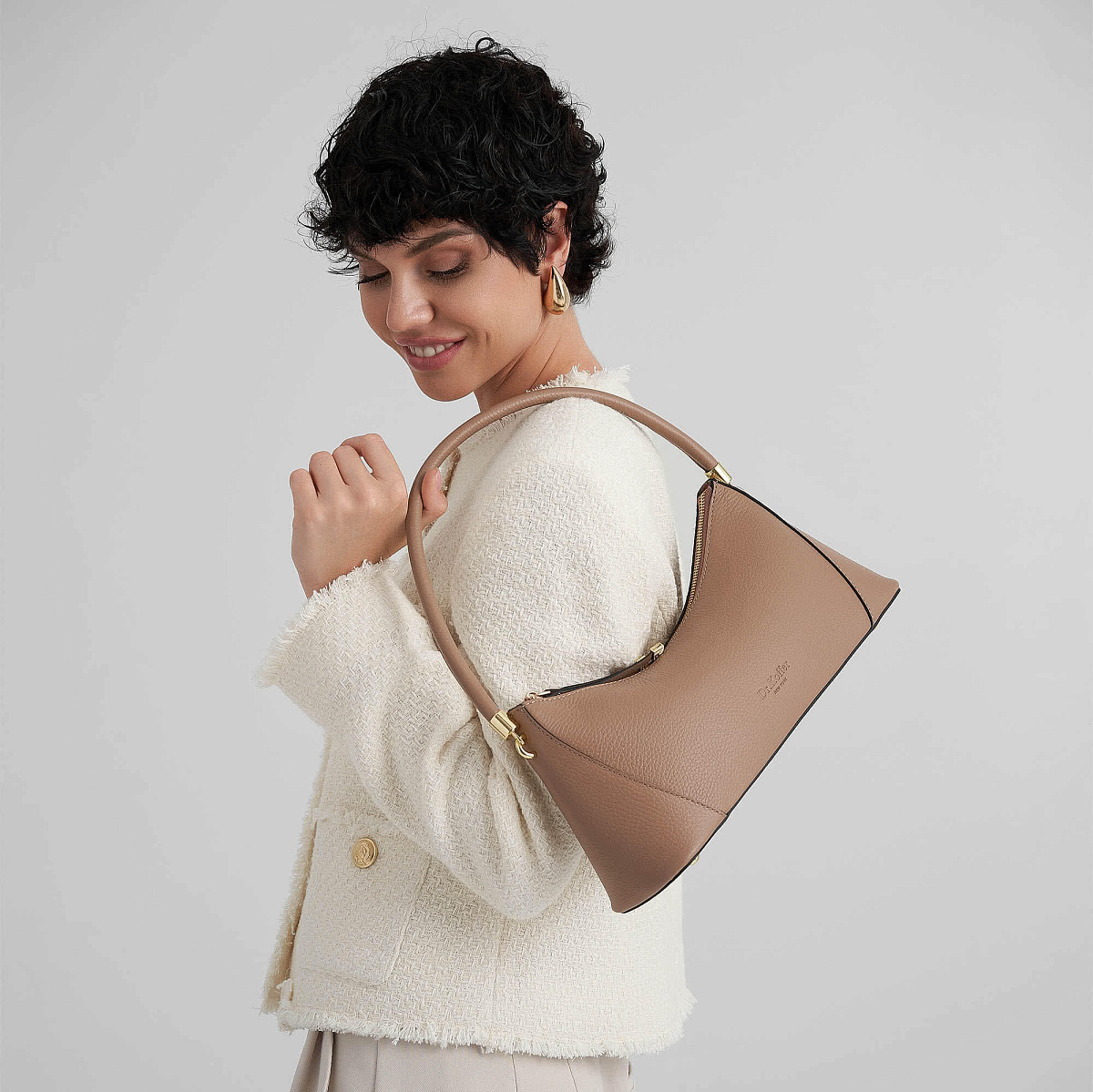 Женская сумка Dr. Koffer из натуральной кожи бежевая